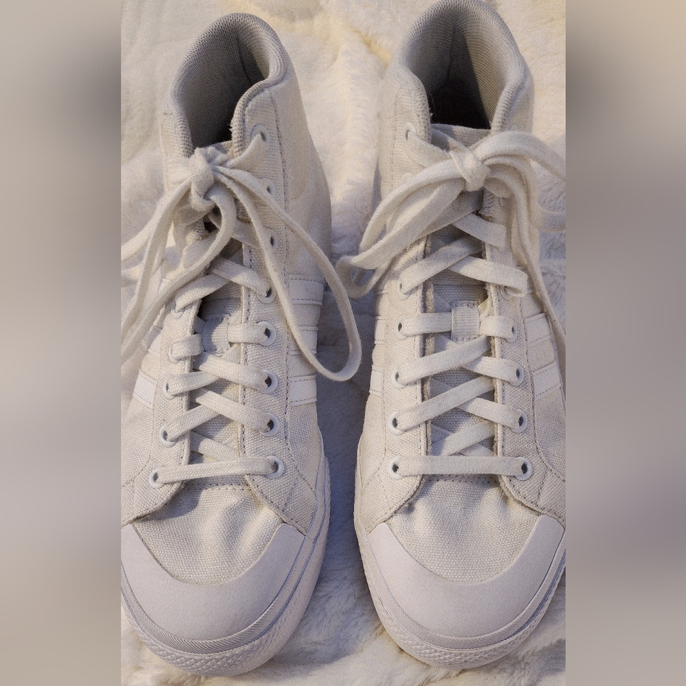 Adidas Bravada 2.0 Mid Platform Sneaker